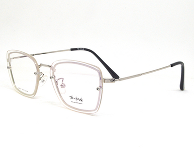 Branded stylish metal frame in silver color. Only for power varying from -2 to +2 Spherical.