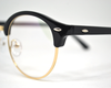 Latest Black-Gold club master metal frame in round shape for Unisex. Known for its durability.