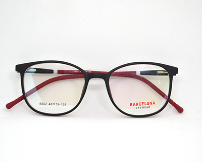 Non-breakable, round frame in TR material for unisex.(Black & Red)