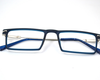 Non-breakable, rectangular frame in TR material for unisex. The metal sides are flexibles and non breakable.(Blue)