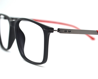 Non-breakable, rectangular frame in TR material for unisex.(Black & Red)