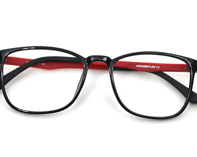 Non-breakable, retro-round frame in TR material for unisex.(Black & Red)