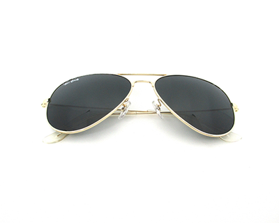 Full rim Trendy UV protection dark black sunglass.